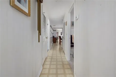 39 Holiday Avenue Warwick RI 02888