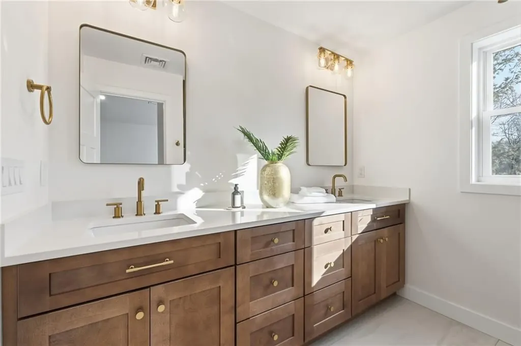 138 Fisher Street Attleboro MA 02703