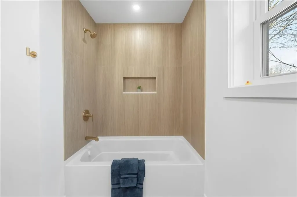 138 Fisher Street Attleboro MA 02703