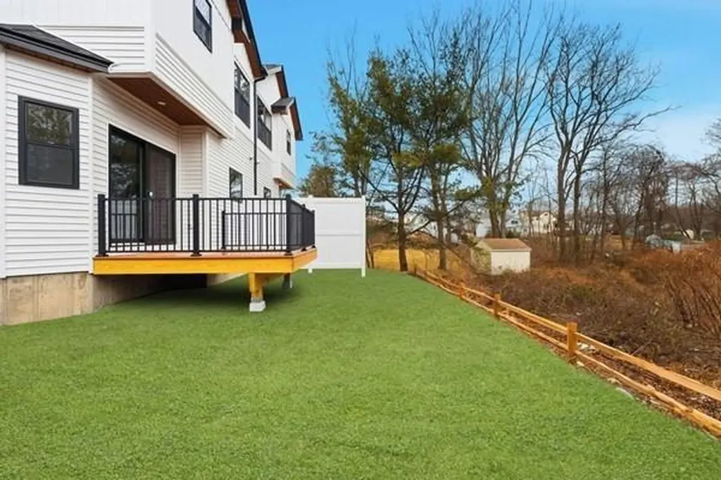 138 Fisher Street Attleboro MA 02703