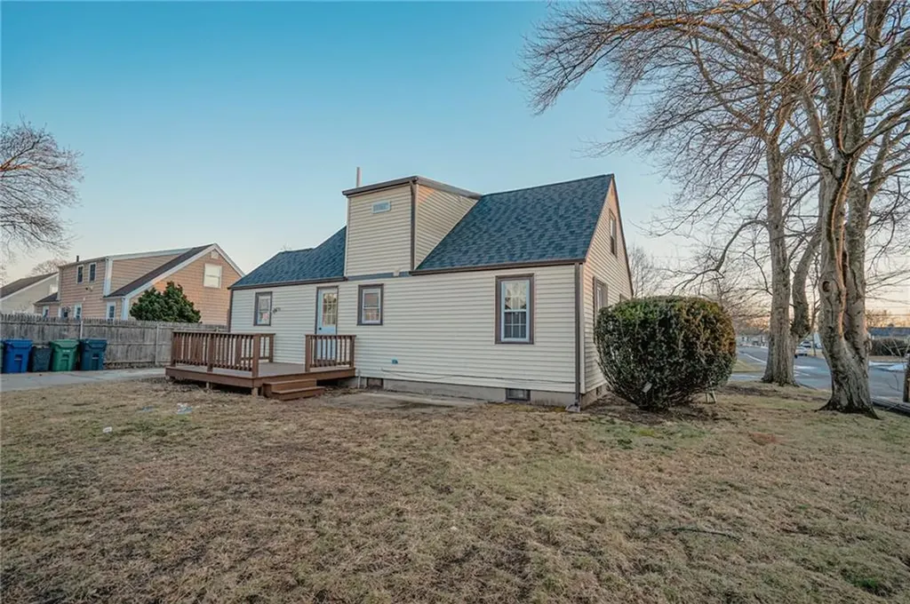 101 Omaha Boulevard Warwick RI 02889