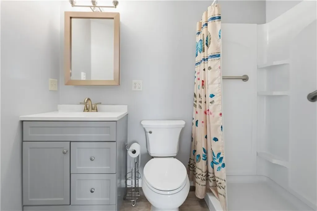 9 Lillis Avenue Barrington RI 02806