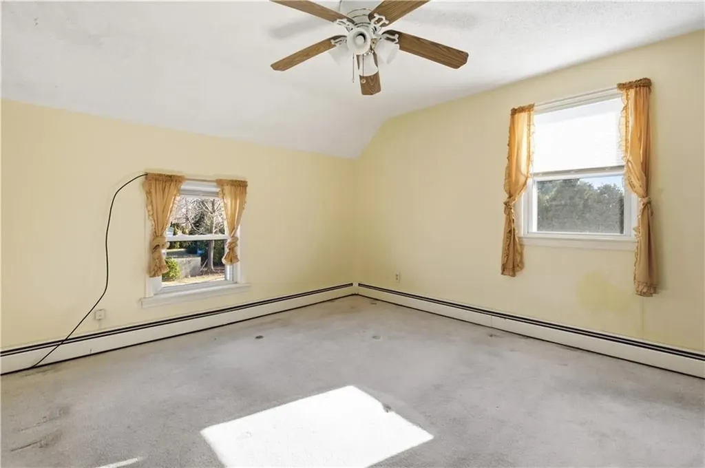 9 Lillis Avenue Barrington RI 02806