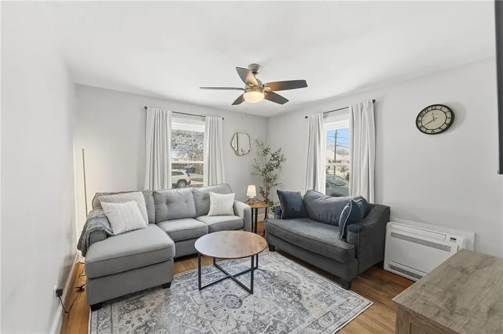 11 Gladding Street Bristol RI 02809