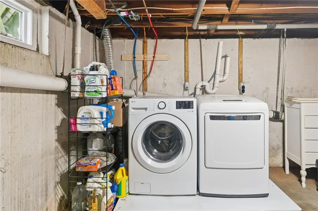 11 Gladding Street Bristol RI 02809