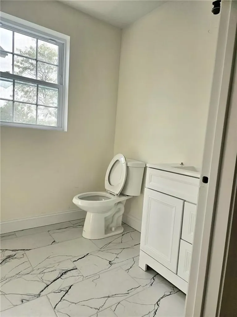 129 1st Avenue Cranston RI 02910