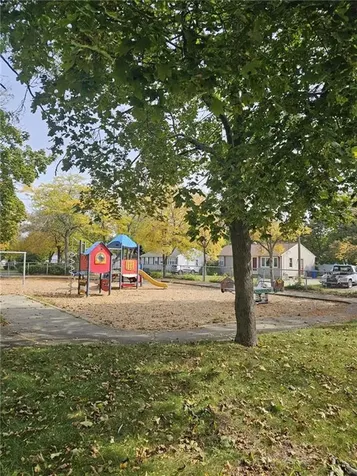 129 1st Avenue Cranston RI 02910