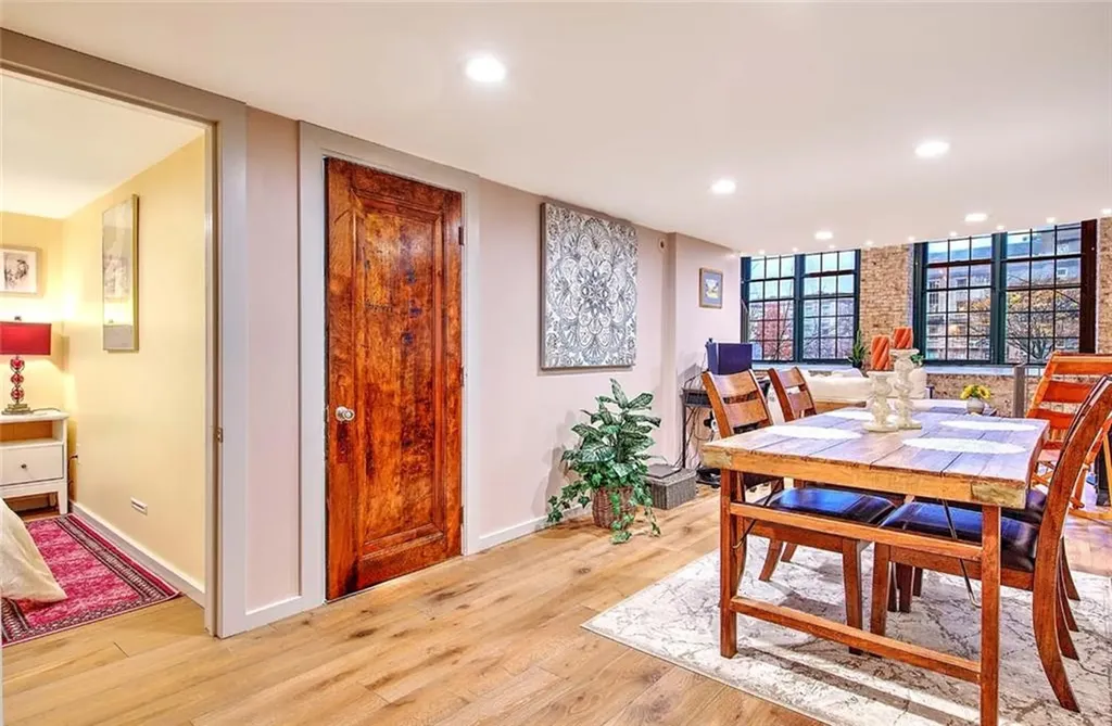 10 Exchange Court Pawtucket RI 02860