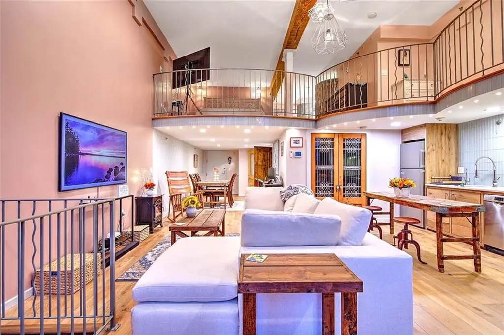 10 Exchange Court Pawtucket RI 02860