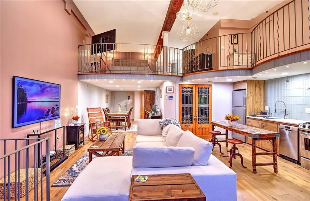 10 Exchange Court Pawtucket RI 02860