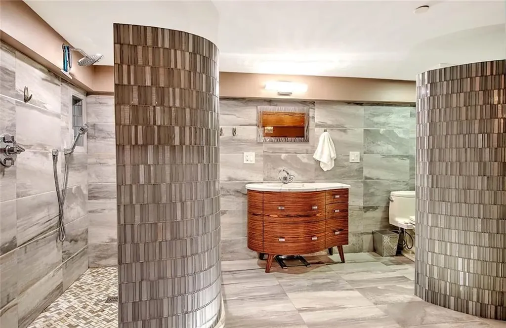 10 Exchange Court Pawtucket RI 02860