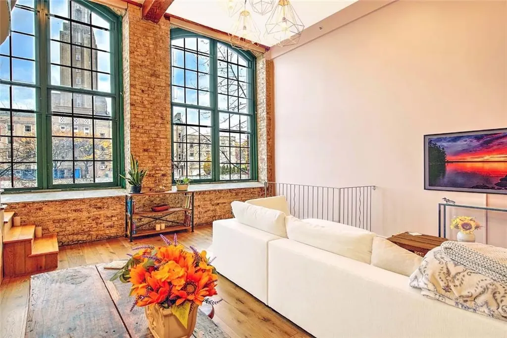 10 Exchange Court Pawtucket RI 02860