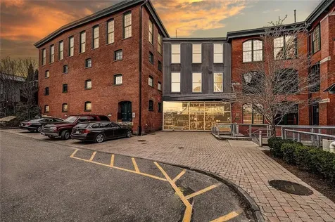 10 Exchange Court Pawtucket RI 02860