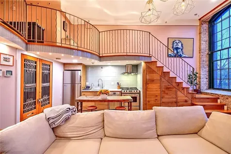 10 Exchange Court Pawtucket RI 02860