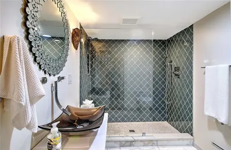 10 Exchange Court Pawtucket RI 02860