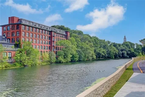 10 Exchange Court Pawtucket RI 02860