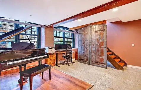 10 Exchange Court Pawtucket RI 02860