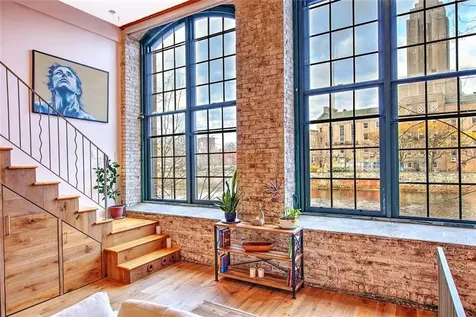 10 Exchange Court Pawtucket RI 02860