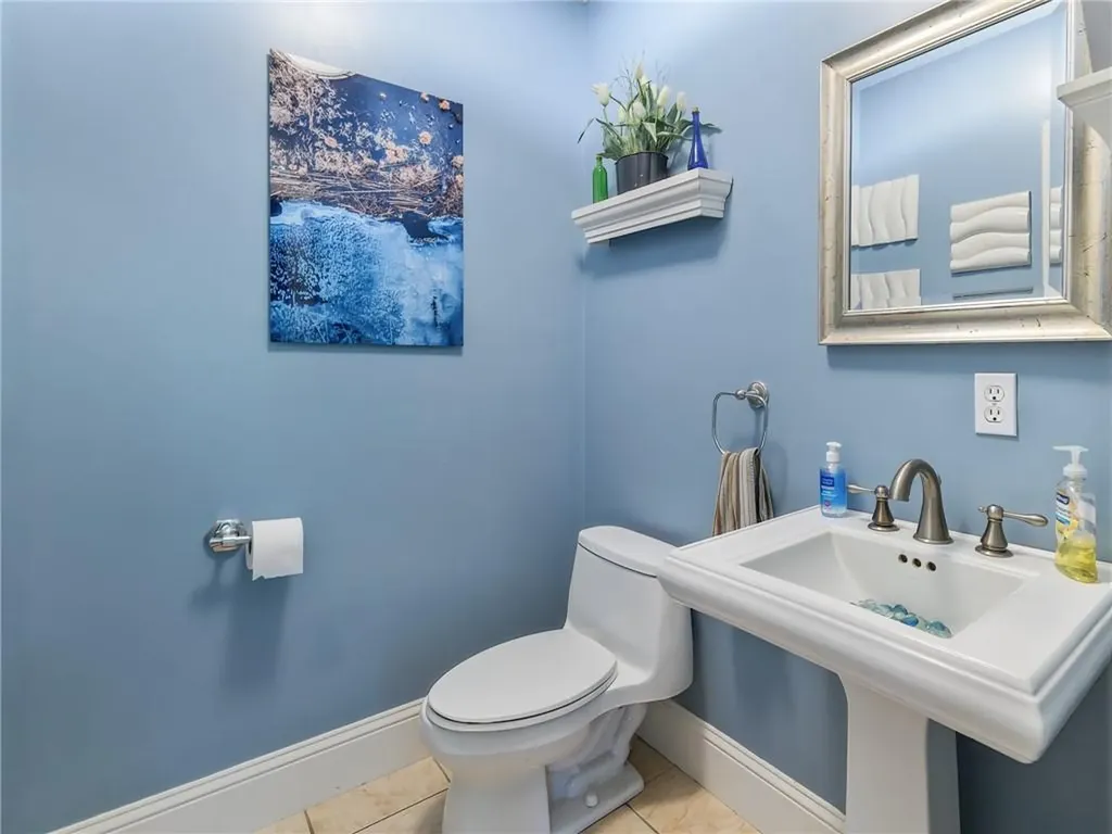 100 Hanton Road North Smithfield RI 02896