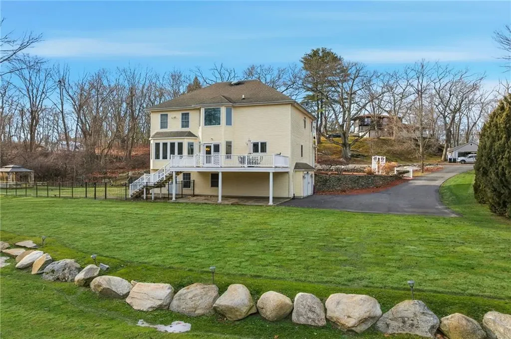 100 Hanton Road North Smithfield RI 02896