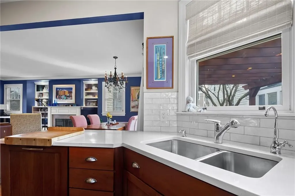 28 Pond Avenue Newport RI 02840