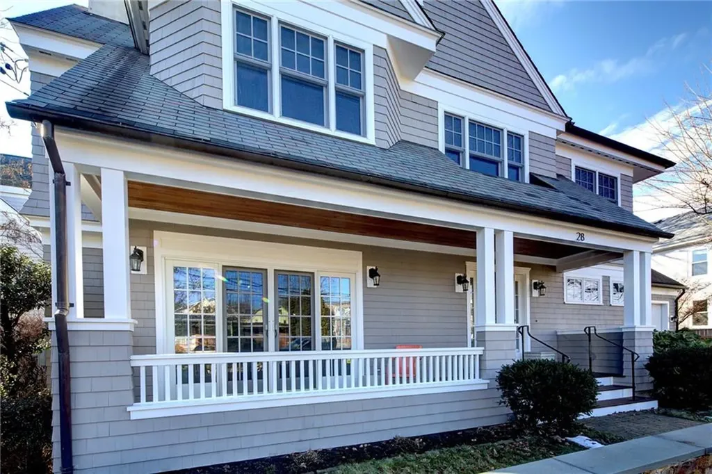 28 Pond Avenue Newport RI 02840