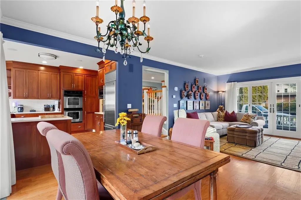 28 Pond Avenue Newport RI 02840