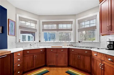 28 Pond Avenue Newport RI 02840