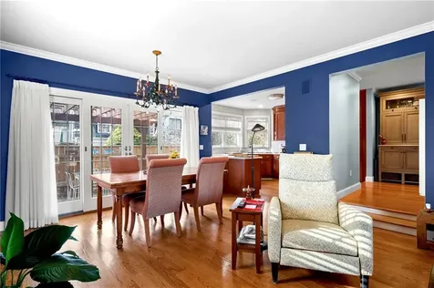 28 Pond Avenue Newport RI 02840