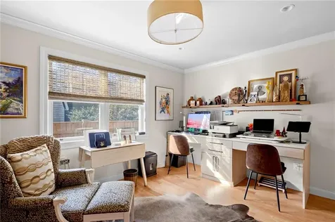 28 Pond Avenue Newport RI 02840