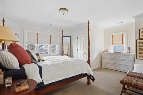 28 Pond Avenue Newport RI 02840