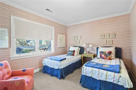 28 Pond Avenue Newport RI 02840