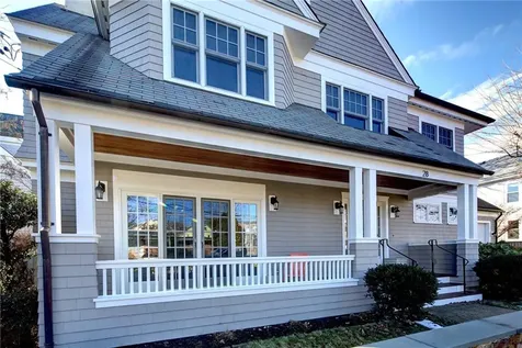 28 Pond Avenue Newport RI 02840