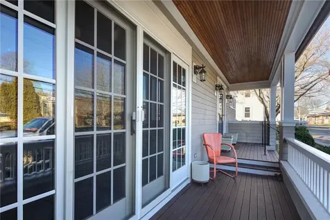 28 Pond Avenue Newport RI 02840