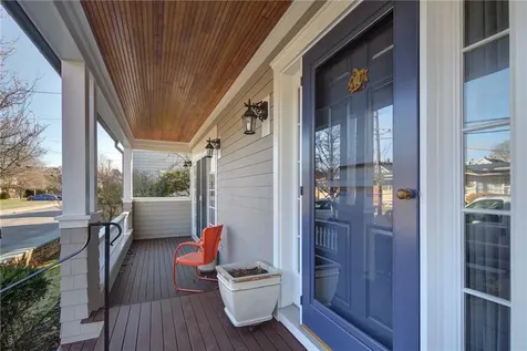 28 Pond Avenue Newport RI 02840