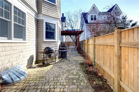 28 Pond Avenue Newport RI 02840