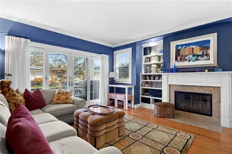 28 Pond Avenue Newport RI 02840