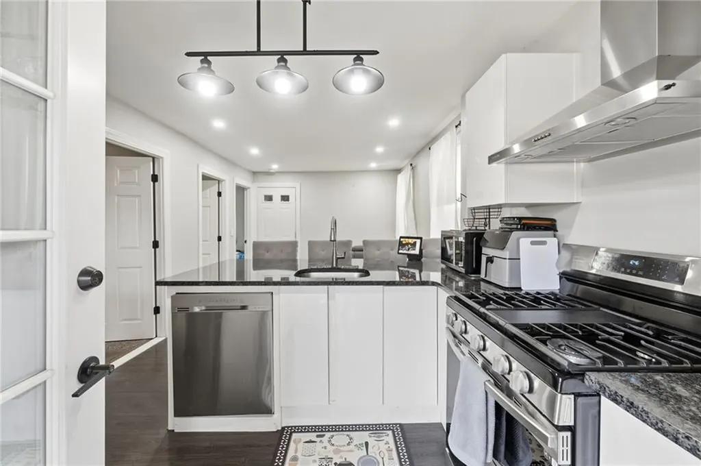 47 Andover Street North Providence RI 02904