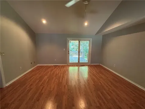 83 Valley Lane Portsmouth RI 02871