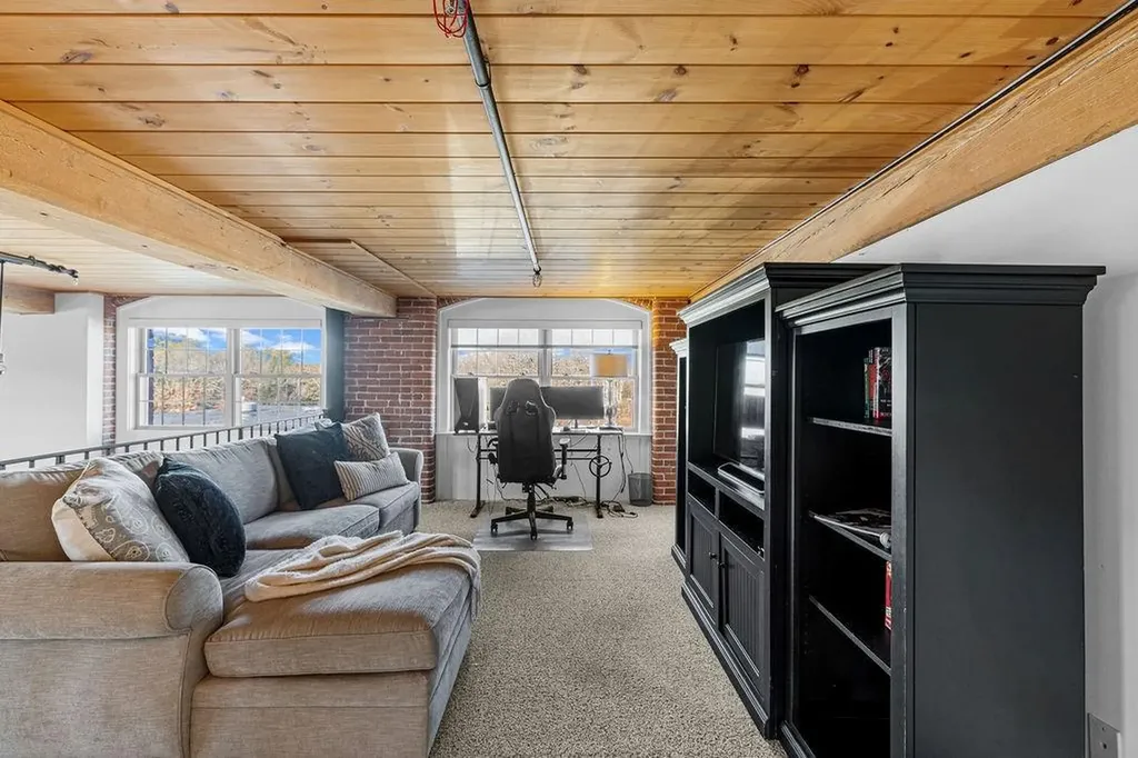 1 Tupperware Drive North Smithfield RI 02896