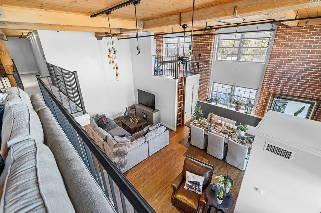 1 Tupperware Drive North Smithfield RI 02896