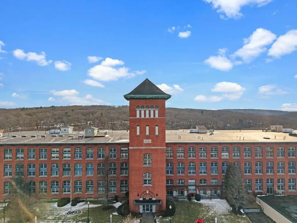 1 Tupperware Drive North Smithfield RI 02896