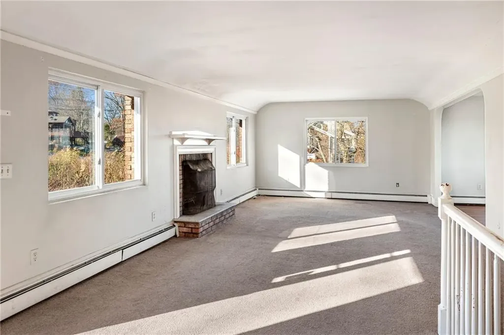 227 Fleetwood Drive North Kingstown RI 02874