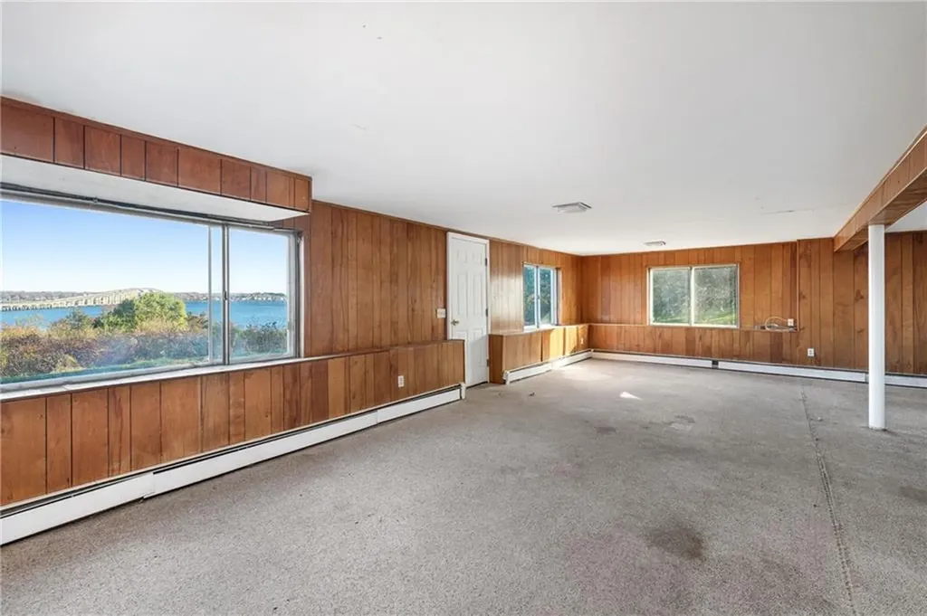 227 Fleetwood Drive North Kingstown RI 02874