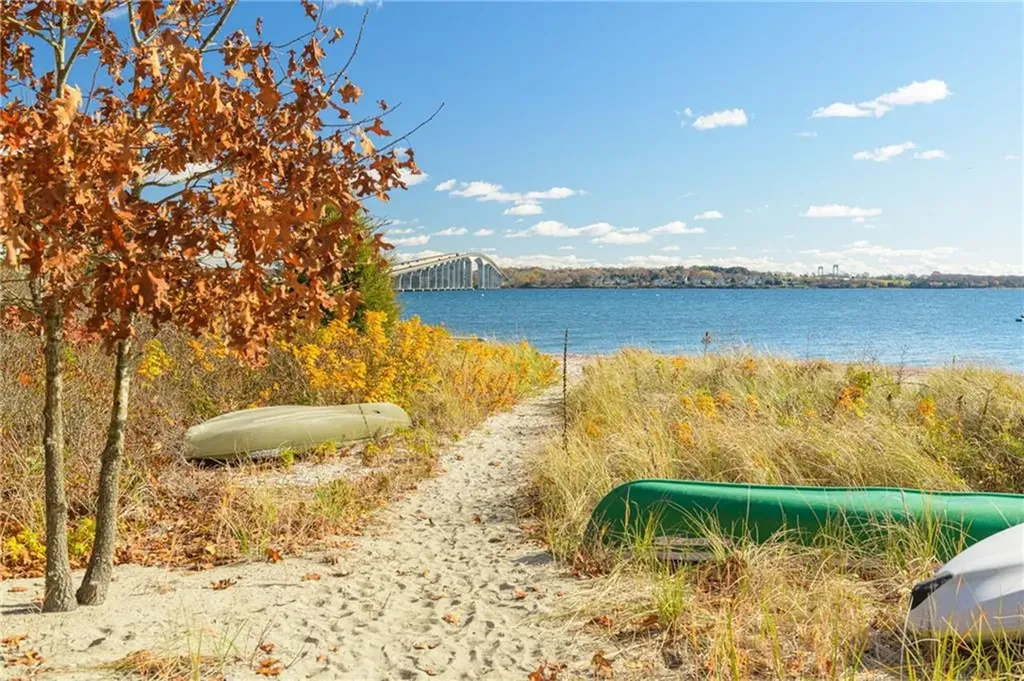 227 Fleetwood Drive North Kingstown RI 02874