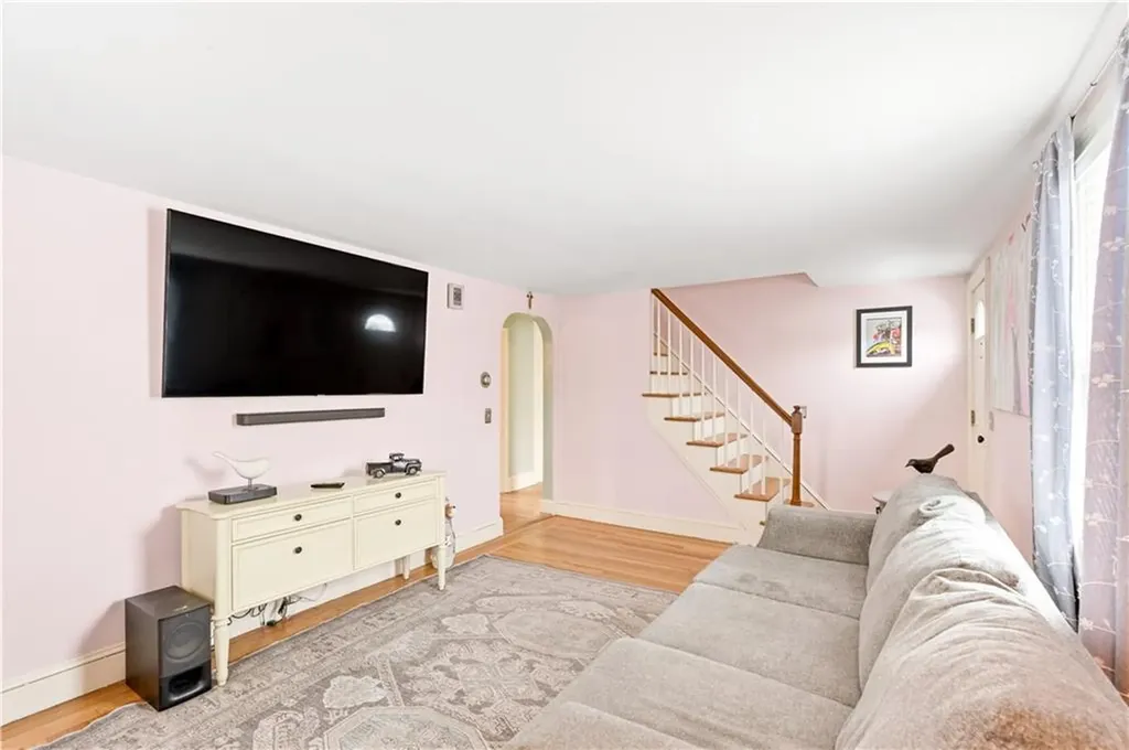 37 Columbus Avenue North Providence RI 02911