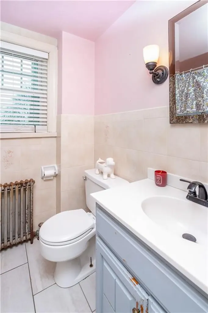 37 Columbus Avenue North Providence RI 02911