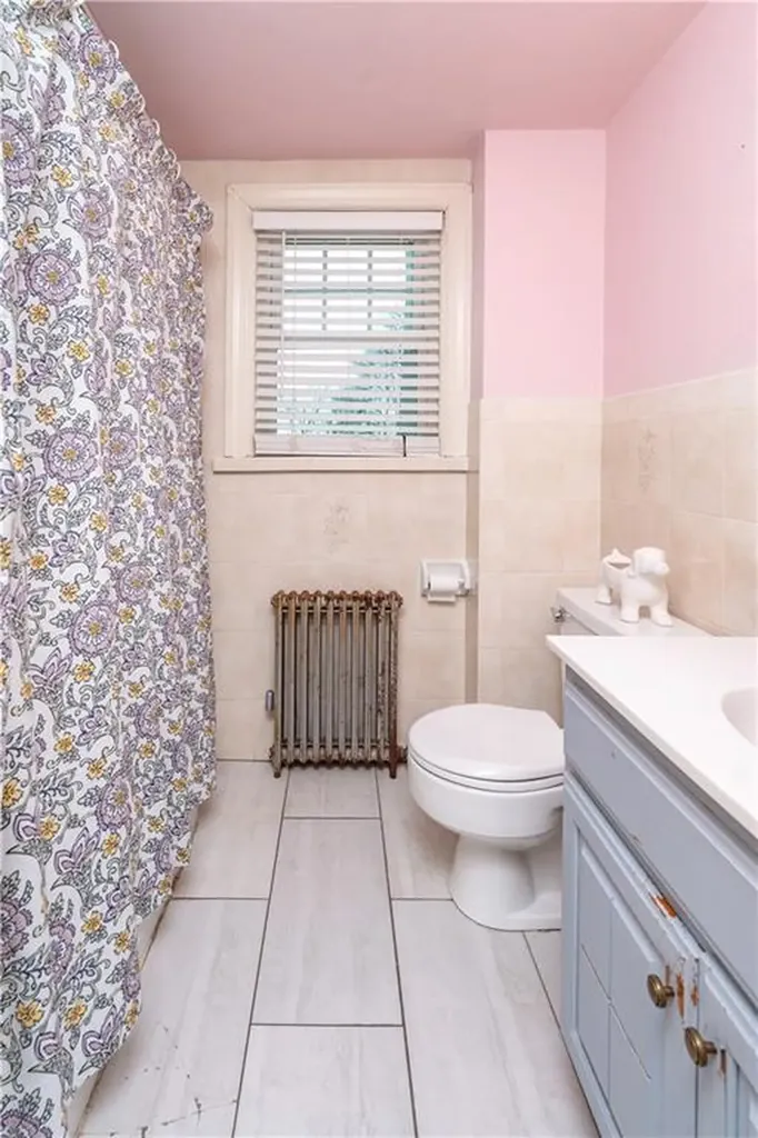 37 Columbus Avenue North Providence RI 02911