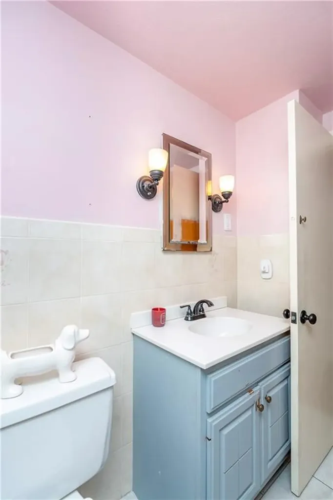 37 Columbus Avenue North Providence RI 02911