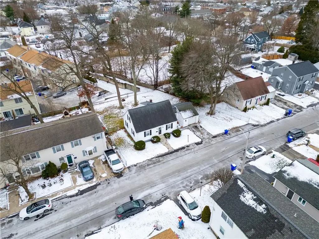 37 Columbus Avenue North Providence RI 02911